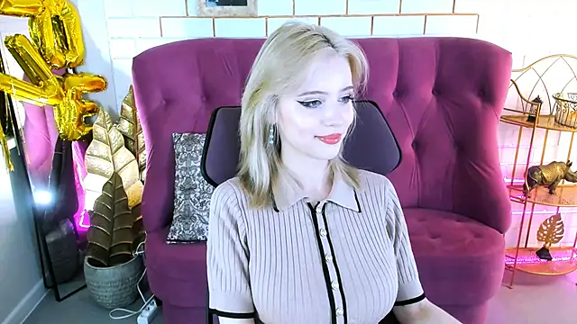 Snapshot of LeonaStane chatting on 27, 11, 2025 LeonaStane online show from 27, 11, 2025