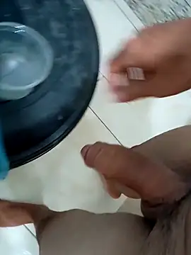 garoto-pirocudo online show from 14, 3, 2025