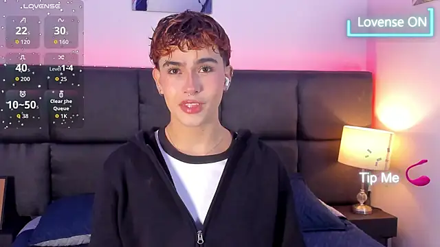 Aiiden 15 online show from 21, 10, 2025