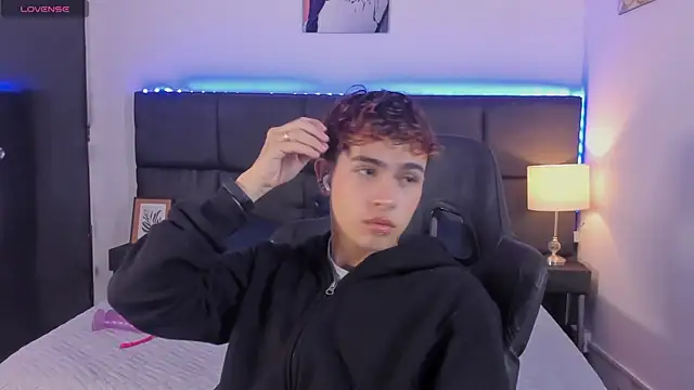 Aiiden 15 online show from 23, 10, 2025