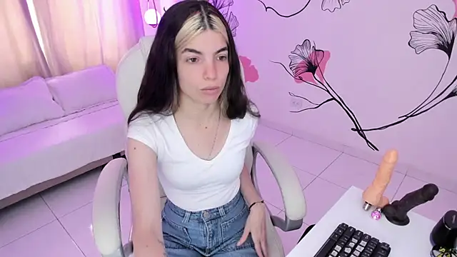 Isabela Fiorelli online show from 29, 9, 2025