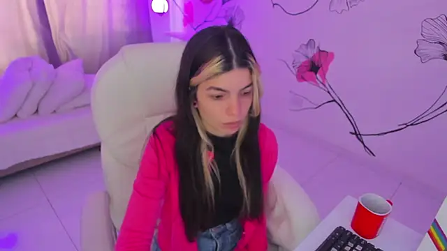 Isabela Fiorelli online show from 22, 11, 2025