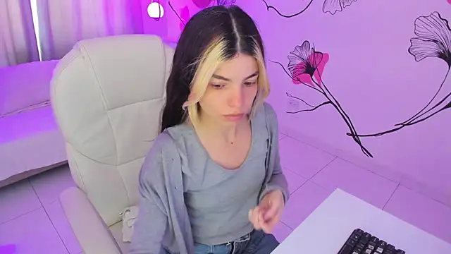 Isabela Fiorelli online show from 27, 11, 2025