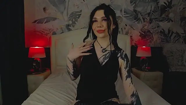 Snapshot of MaeveMoon chatting on 7, 3, 2026 MaeveMoon online show from 7, 3, 2026