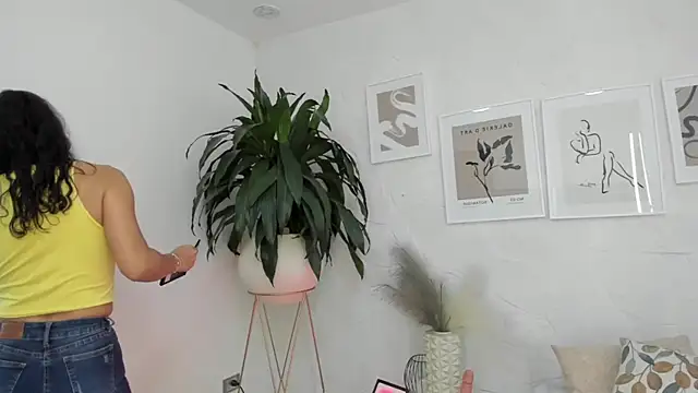 mariia juana  online show from 16, 2, 2025