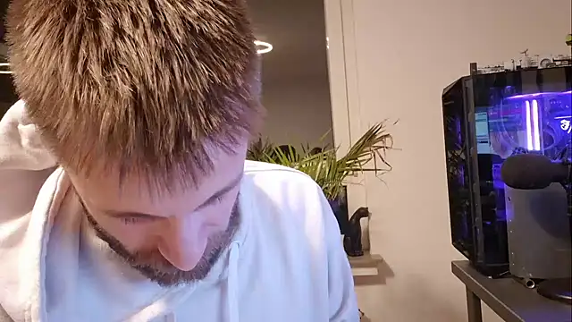 ademandjulia online show from 11, 1, 2026