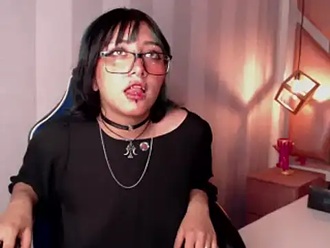 Snapshot of DarkMysterysF chatting on 12, 3, 2025 DarkMysterysF online show from 12, 3, 2025