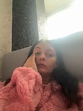 Miroslava1247 online show from 25, 10, 2025