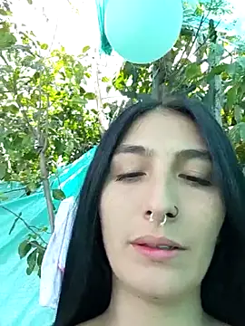 single mother indecent online show from 19, 10, 2025