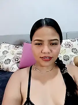 Snapshot of anahi_evans19 chatting on 14, 12, 2025 anahi evans19 online show from 14, 12, 2025