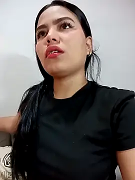 Snapshot of anahi_evans19 chatting on 24, 2, 2026 anahi evans19 online show from 24, 2, 2026