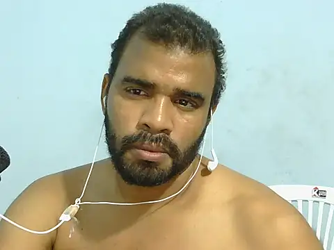 Snapshot of YOX22 chatting on 7, 4, 2026 YOX22 online show from 7, 4, 2026