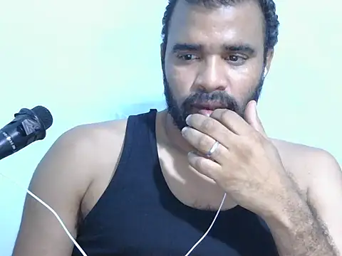 Snapshot of YOX22 chatting on 15, 4, 2026 YOX22 online show from 15, 4, 2026