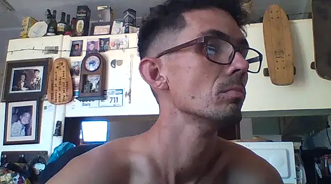 Snapshot of Invisibledickman chatting on 8, 2, 2025 Invisibledickman online show from 8, 2, 2025