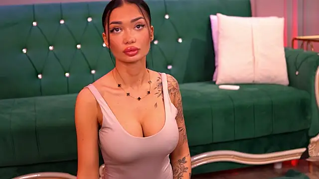 SashaFerrera online show from 20, 2, 2025