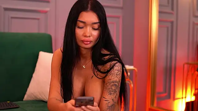 SashaFerrera online show from 2, 3, 2025