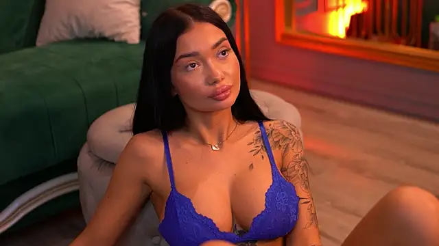 SashaFerrera online show from 9, 3, 2025