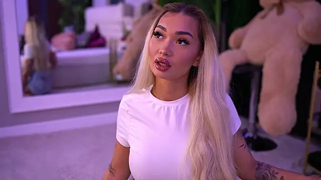 SashaFerrera online show from 19, 9, 2025