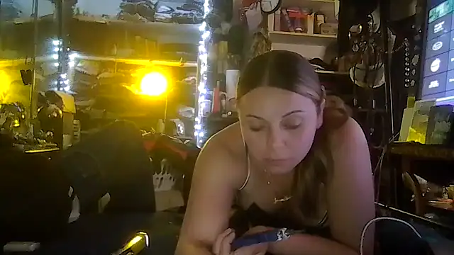 ShysluutGia online show from 5, 3, 2026