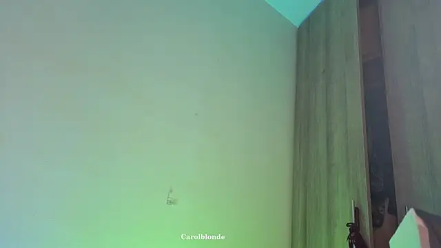 Snapshot of Carolblonde chatting on 26, 4, 2026 Carolblonde online show from 26, 4, 2026