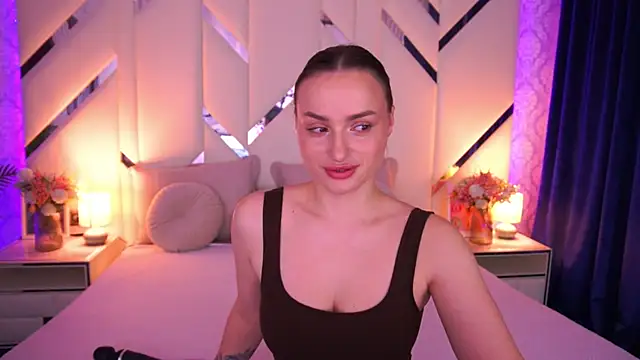 LindsieGreyy online show from 9, 4, 2026