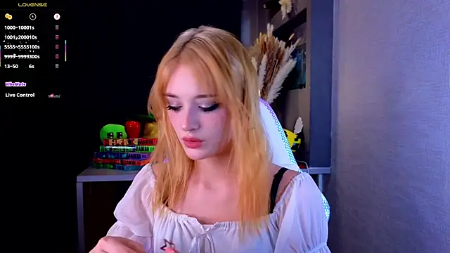Snapshot of Hisoka_akerley chatting on 19, 9, 2025 Hisoka akerley online show from 19, 9, 2025
