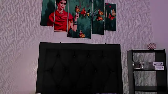 Selena fox7 online show from 8, 10, 2025