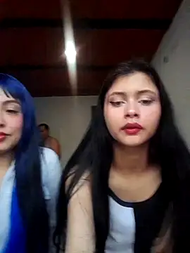 CHLOE ISABELL online show from 25, 10, 2025