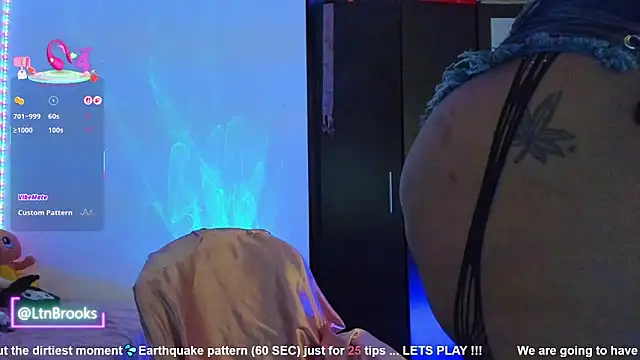 Annaa Brooks online show from 25, 9, 2025