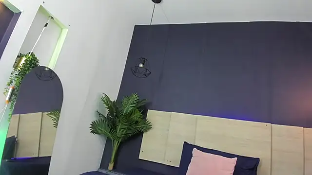 Nathy Ross online show from 3, 3, 2025