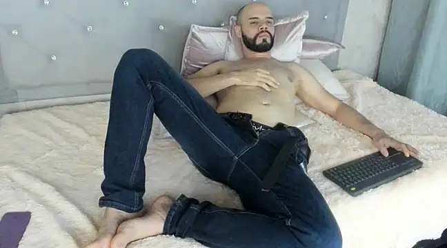 Luke Diaz7 online show from 18, 2, 2025