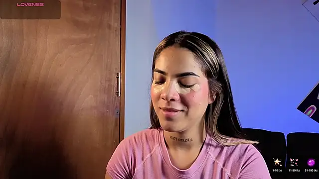 Maryybellax online show from 12, 11, 2025