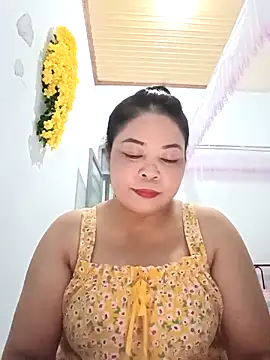 Baby-bigtits2024 online show from 20, 3, 2025