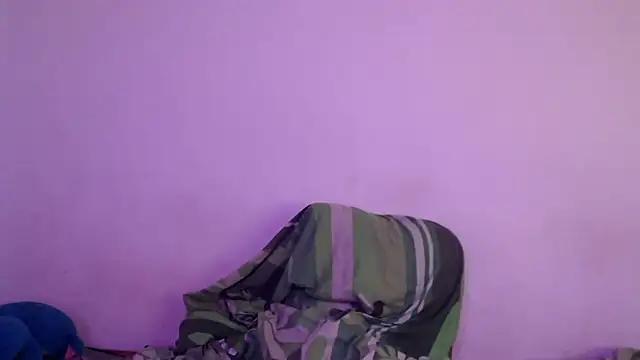 Snapshot of Majo_BigTits chatting on 14, 9, 2025 Majo BigTits online show from 14, 9, 2025