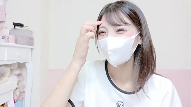 Snapshot of -nyanko- chatting on 15, 10, 2025 -nyanko- online show from 15, 10, 2025