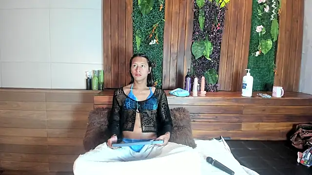 Snapshot of Georgina_Palacios_ chatting on 14, 12, 2025 Georgina Palacios online show from 14, 12, 2025