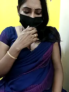 Snapshot of Thamarai28 chatting on 8, 3, 2025 Thamarai28 online show from 8, 3, 2025