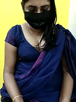 Snapshot of Thamarai28 chatting on 8, 3, 2025 Thamarai28 online show from 8, 3, 2025