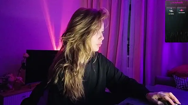 Snapshot of Sakura_Moore chatting on 26, 10, 2025 Sakura Moore online show from 26, 10, 2025