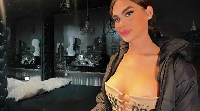 Snapshot of SoySabrinaThebest chatting on 13, 2, 2025 SoySabrinaThebest online show from 13, 2, 2025