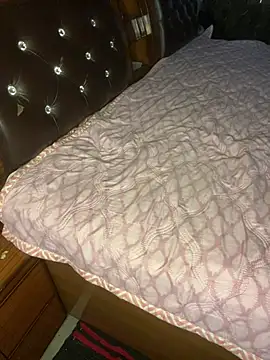 Snapshot of slust64 chatting on 12, 3, 2025 slust64 online show from 12, 3, 2025