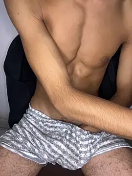 Snapshot of Hamza-Maroki chatting on 25, 10, 2025 Hamza-Maroki online show from 25, 10, 2025