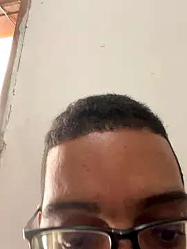 Snapshot of Diegodelicia chatting on 14, 11, 2025 Diegodelicia online show from 14, 11, 2025