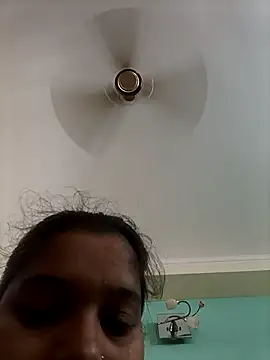 Snapshot of sonuchoudhury chatting on 24, 9, 2025 sonuchoudhury online show from 24, 9, 2025