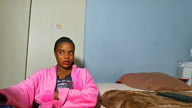Snapshot of victora3 chatting on 6, 7, 2026 victora3 online show from 6, 7, 2026