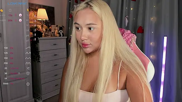 Snapshot of _Loneve__ chatting on 26, 3, 2026 Loneve online show from 26, 3, 2026