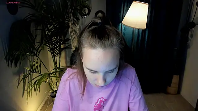 Snapshot of Lika_0ne chatting on 24, 9, 2025 Lika 0ne online show from 24, 9, 2025