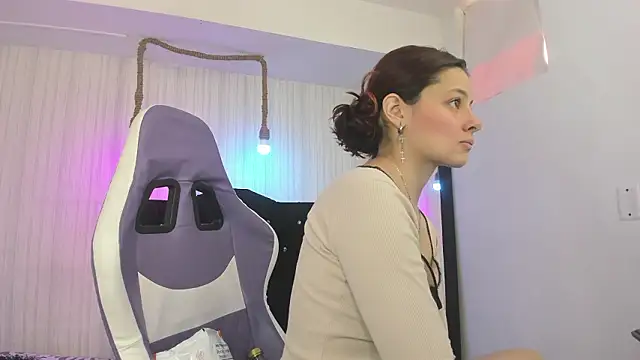 nicky angel1 online show from 10, 2, 2026