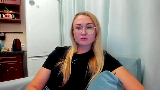 Snapshot of your_Goddess_Eva chatting on 14, 9, 2025 your Goddess Eva online show from 14, 9, 2025