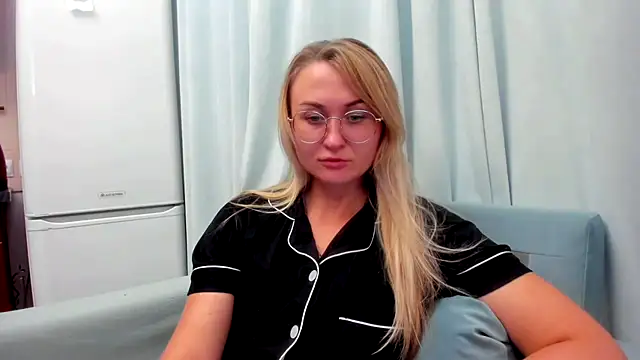 Snapshot of your_Goddess_Eva chatting on 19, 9, 2025 your Goddess Eva online show from 19, 9, 2025